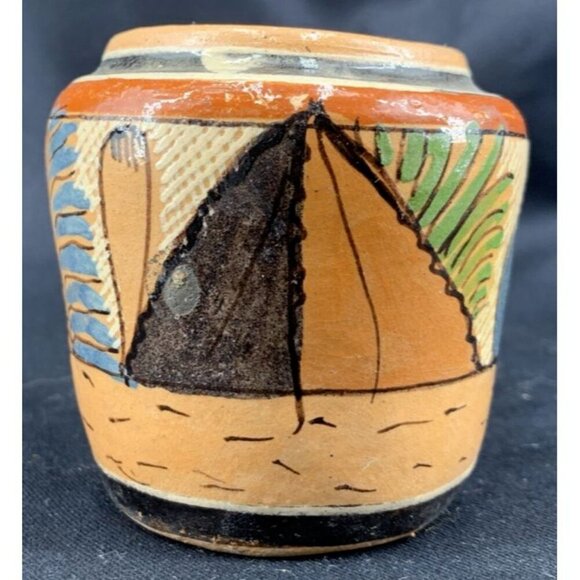 Vintage Mexico Small Clay Vase Man on Siesta 2.5" - Picture 4 of 8